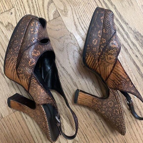 PRADA SNAKESKIN LEATHER PLATFORM SLINGBACK SANDALS SIZE 37 1/2 - Picture 2 of 8